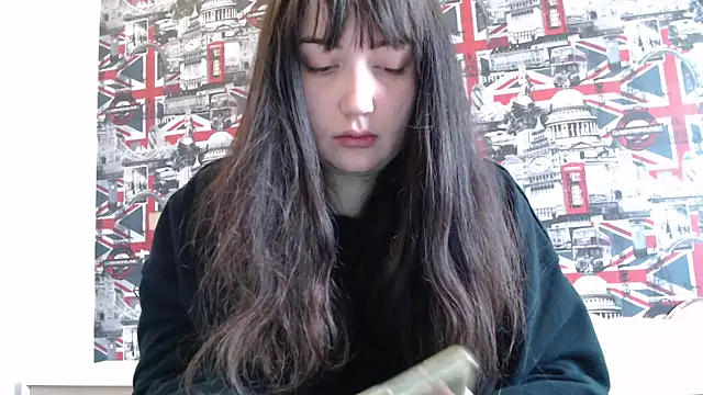 Snapshot of Lynylou chatting on March 29, 2:28 pm Lynylou online show from March 29, 2:28 pm