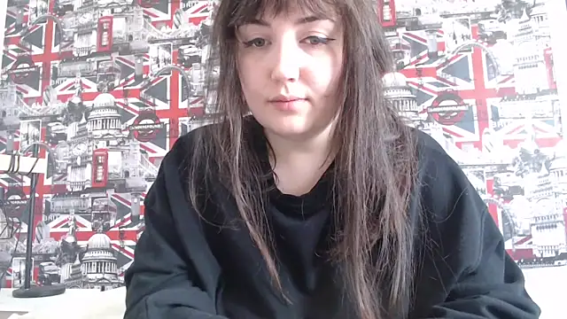 Snapshot of Lynylou chatting on April 13, 11:37 am Lynylou online show from April 13, 11:37 am