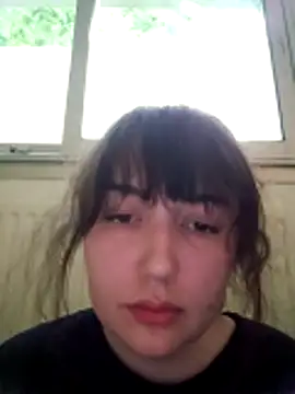 Snapshot of Lynylou chatting on May 5, 4:37 pm Lynylou online show from May 5, 4:37 pm
