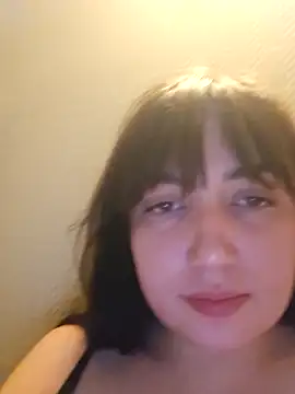 Snapshot of Lynylou chatting on May 10, 4:28 am Lynylou online show from May 10, 4:28 am