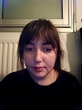 Snapshot of Lynylou chatting on May 11, 6:38 pm Lynylou online show from May 11, 6:38 pm