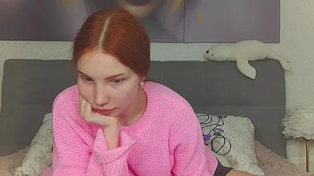 JudyWalkerr online show from December 14, 1:38 pm