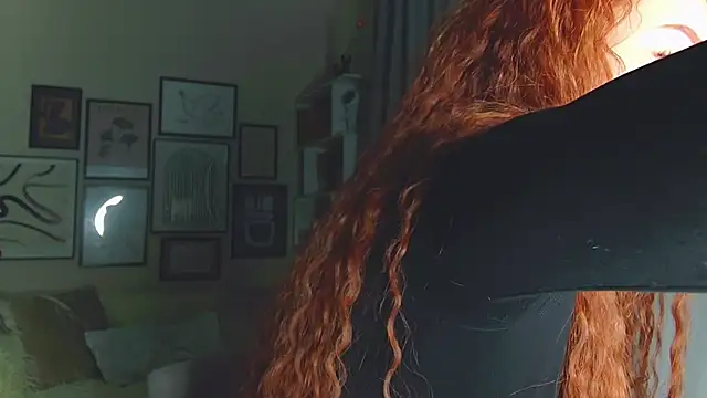 JudyWalkerr online show from February 12, 7:24 pm