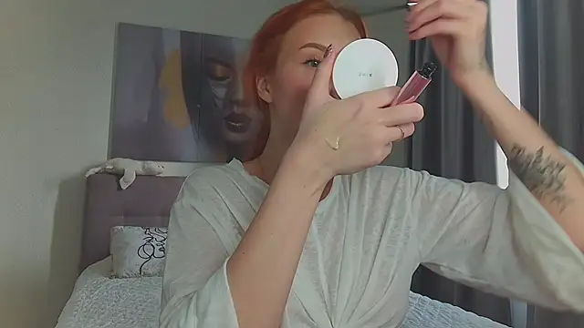 JudyWalkerr online show from September 17, 4:14 am