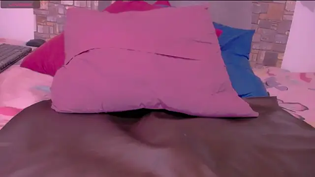 CrazyRousex online show from December 17, 4:35 pm