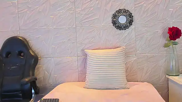 paula  cruzz online show from December 26, 8:53 pm