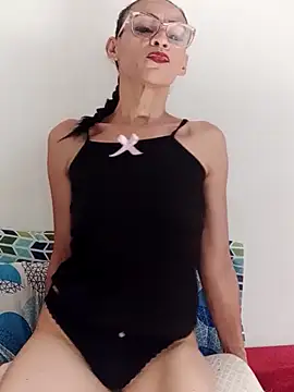 Snapshot of BarbaraMature chatting on April 26, 4:04 pm BarbaraMature online show from April 26, 4:04 pm