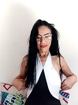 Snapshot of BarbaraMature chatting on April 27, 4:16 pm BarbaraMature online show from April 27, 4:16 pm