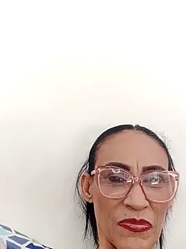 Snapshot of BarbaraMature chatting on May 3, 4:35 pm BarbaraMature online show from May 3, 4:35 pm