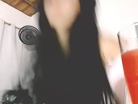 Snapshot of tifany19_ chatting on November 24, 1:27 am tifany19 online show from November 24, 1:27 am