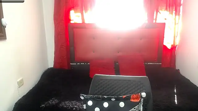 Snapshot of tatysmaturemilf chatting on January 22, 8:38 pm tatysmaturemilf online show from January 22, 8:38 pm