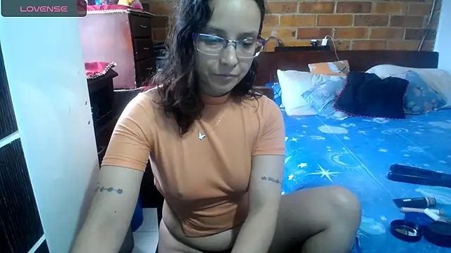 Snapshot of tatysmaturemilf chatting on March 13, 6:23 pm tatysmaturemilf online show from March 13, 6:23 pm