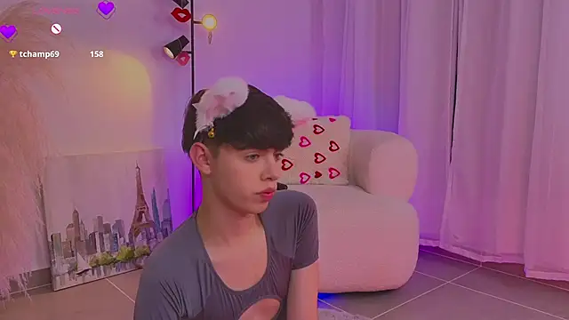 Snapshot of sebbyrose chatting on February 21, 7:34 am sebbyrose online show from February 21, 7:34 am