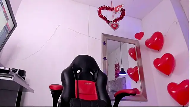 Snapshot of angel_hardy_dl chatting on February 13, 10:55 am angel hardy dl online show from February 13, 10:55 am