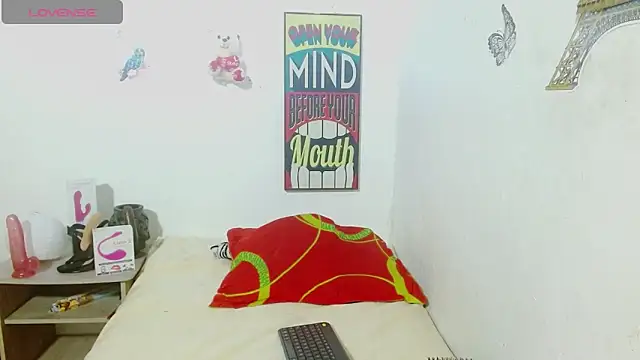 Stefanny Taylor  online show from December 4, 10:08 pm