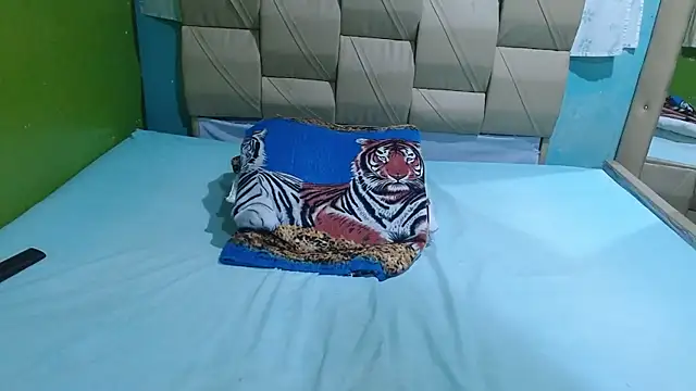 Stefanny Taylor  online show from November 14, 4:28 pm