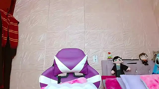 kendallsweet7 online show from September 23, 8:12 pm