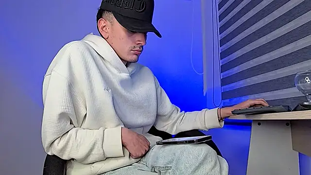 bastia noooo online show from November 14, 3:27 am