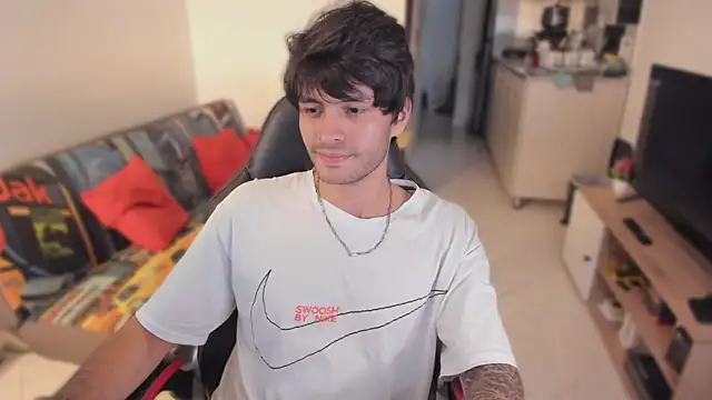 justin stark7 online show from October 31, 9:27 pm