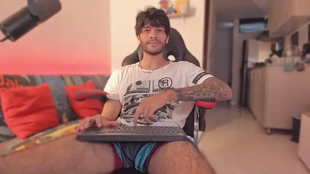 justin stark7 online show from November 15, 10:15 pm