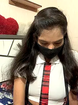 hottiess69 online show from October 13, 7:36 pm