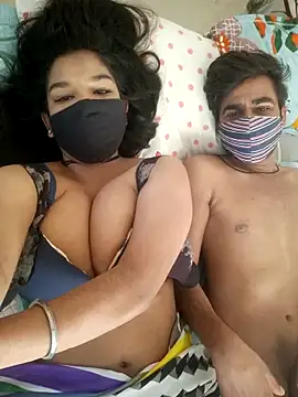 hottiess69 online show from May 15, 11:56 pm