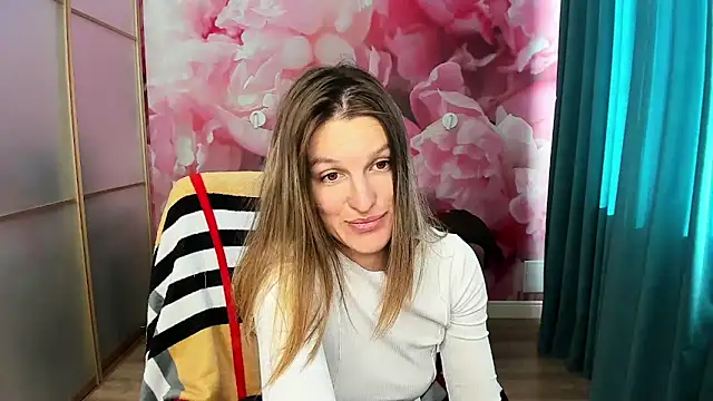 EmilyWalkeri online show from October 20, 8:37 am