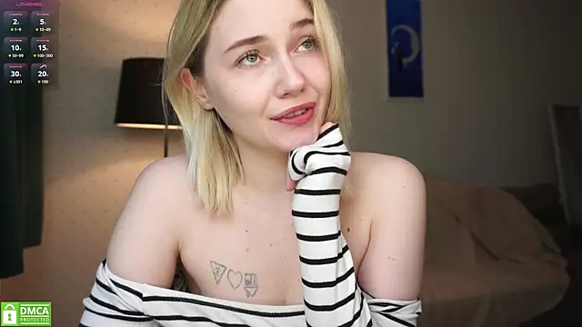 Lisa 003 online show from May 15, 8:38 pm