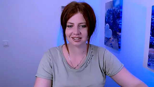 Snapshot of Lizzy_Love chatting on September 30, 1:16 pm Lizzy Love online show from September 30, 1:16 pm