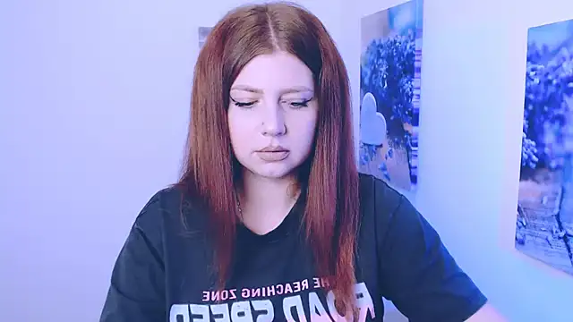 Snapshot of Lizzy_Love chatting on October 25, 6:57 pm Lizzy Love online show from October 25, 6:57 pm