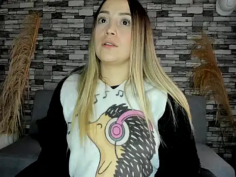 cindy love2 online show from October 23, 7:45 pm