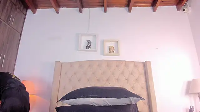 allisson m online show from September 29, 12:10 pm