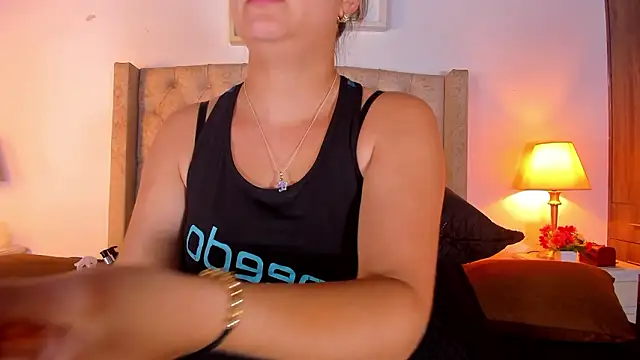 allisson m online show from February 19, 12:12 pm