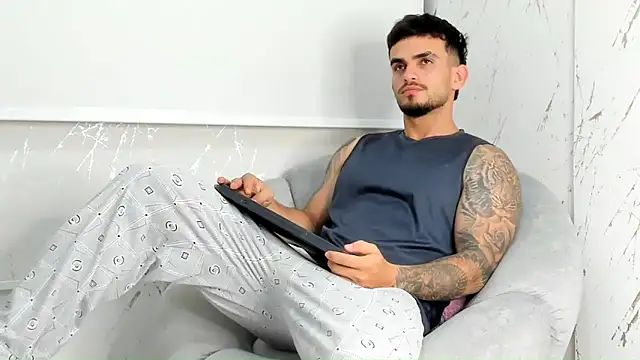 Ricardogo19 online show from April 3, 3:54 pm