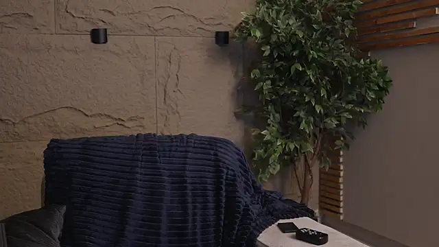 Snapshot of Logan_Varela chatting on October 4, 1:36 am Logan Varela online show from October 4, 1:36 am