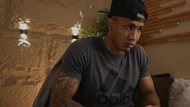 Logan Varela online show from January 8, 11:01 am