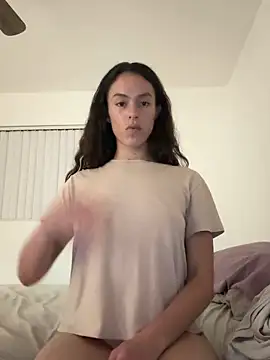 brookehoneynina online show from January 31, 2:37 am