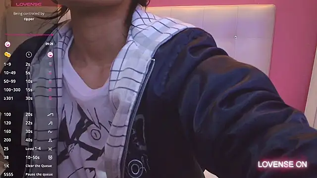 yourcuteneighbourr online show from February 8, 3:08 am