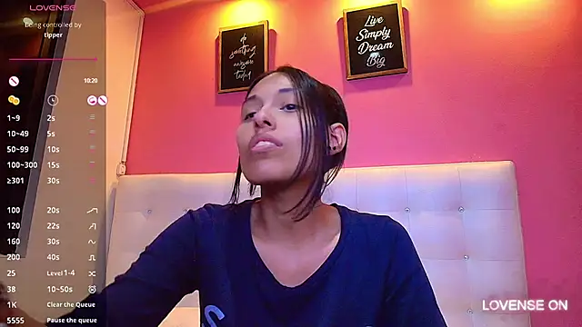 yourcuteneighbourr online show from February 19, 6:11 am