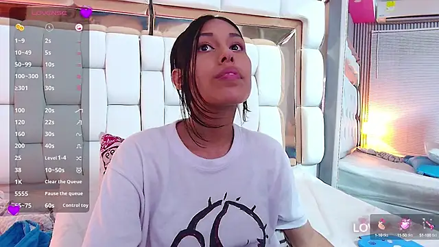 yourcuteneighbourr online show from March 7, 6:02 am