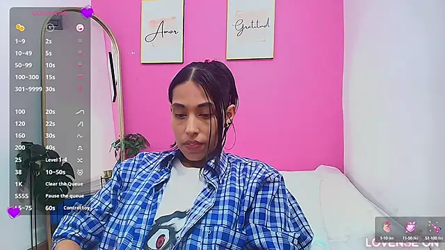 yourcuteneighbourr online show from March 13, 6:16 am