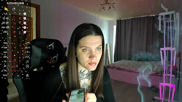 Snapshot of AizaRose chatting on February 16, 4:41 am AizaRose online show from February 16, 4:41 am