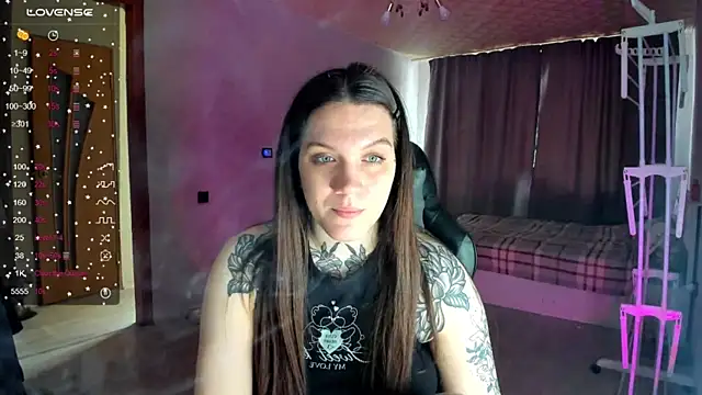 Snapshot of AizaRose chatting on February 17, 4:53 am AizaRose online show from February 17, 4:53 am