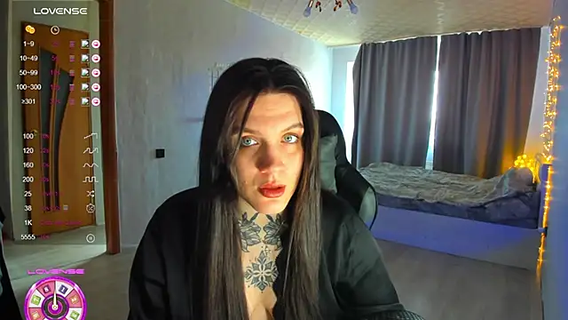 Snapshot of AizaRose chatting on March 16, 7:12 am AizaRose online show from March 16, 7:12 am