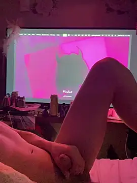 gurlnips online show from February 5, 2:19 am