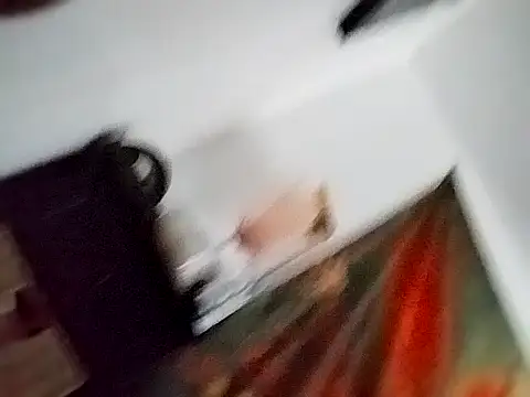 Snapshot of gurlnips chatting on September 22, 11:29 pm gurlnips online show from September 22, 11:29 pm