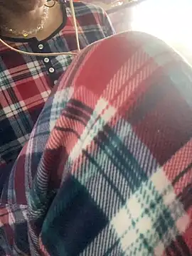 Snapshot of gurlnips chatting on September 30, 10:26 pm gurlnips online show from September 30, 10:26 pm