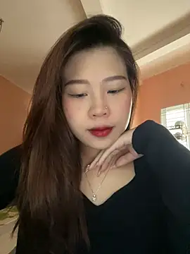 Snapshot of Bae1103 chatting on February 12, 2:03 am Bae1103 online show from February 12, 2:03 am