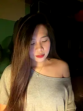 Snapshot of Bae1103 chatting on September 25, 3:27 pm Bae1103 online show from September 25, 3:27 pm