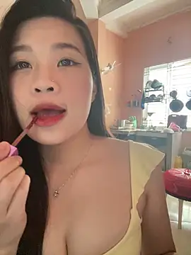 Snapshot of Bae1103 chatting on October 4, 6:00 am Bae1103 online show from October 4, 6:00 am